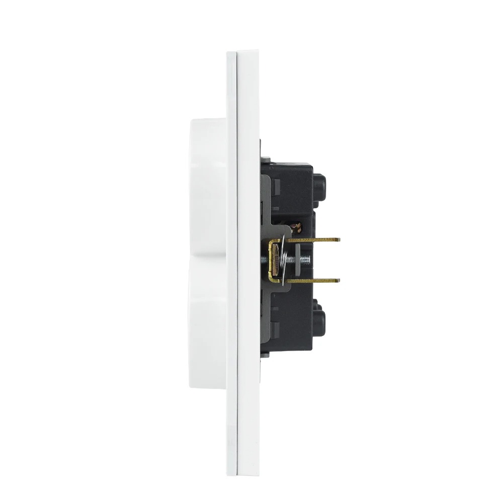Presa Elettrica a Muro Doppia  - Home Improvement Outlet recensione e prezzo